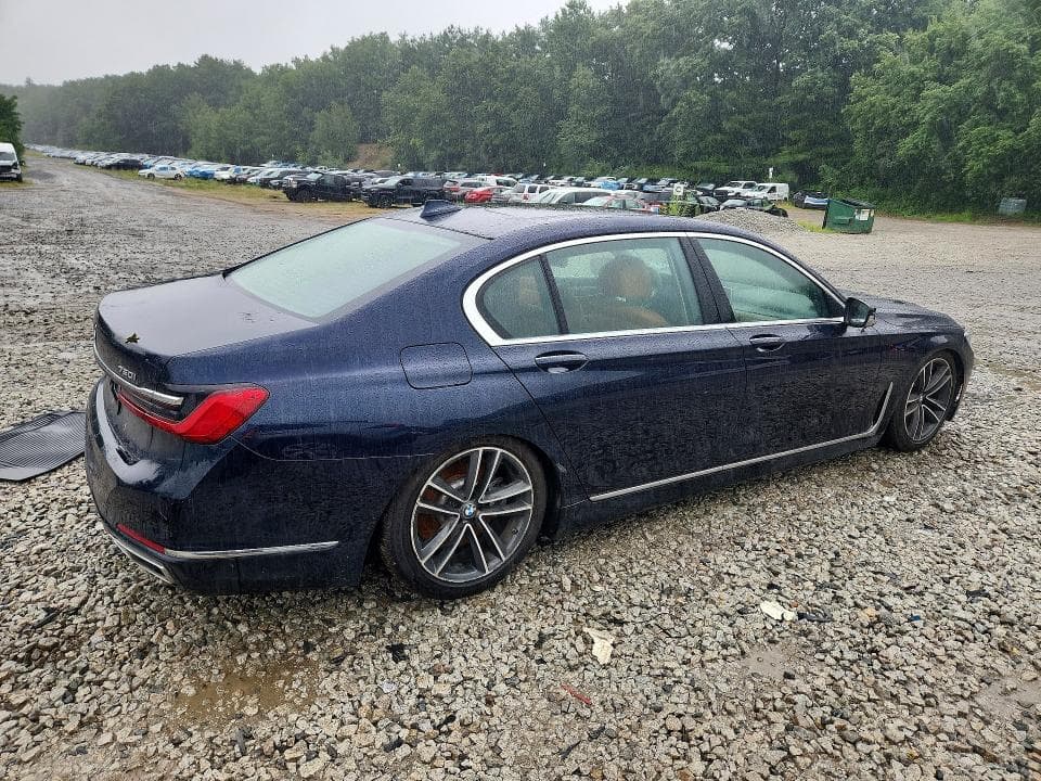 2020 BMW 750 XI 3