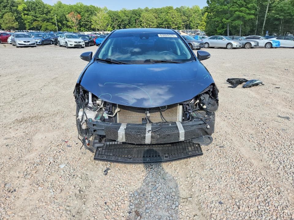 2017 TOYOTA COROLLA SE 5