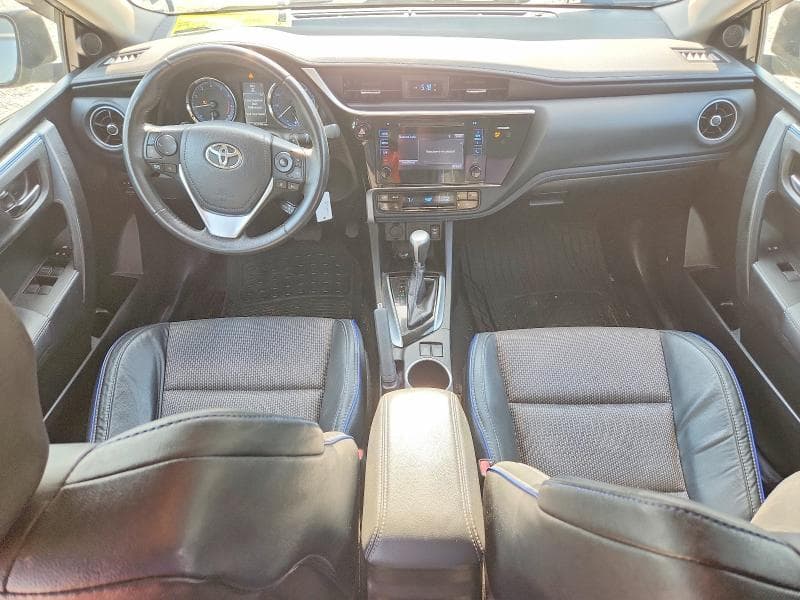2017 TOYOTA COROLLA SE 8