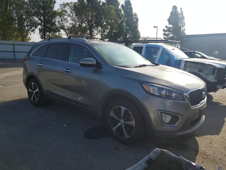 2017 KIA SORENTO EX 4