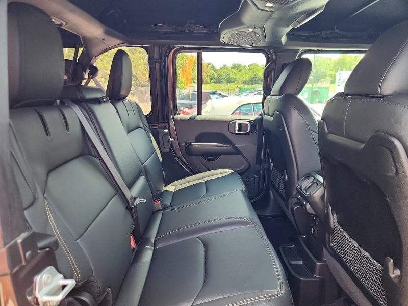 2024 JEEP WRANGLER SAHARA 4XE 10