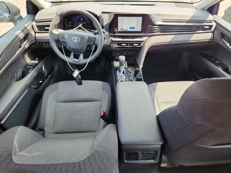 2026 TOYOTA CAMRY LE 8