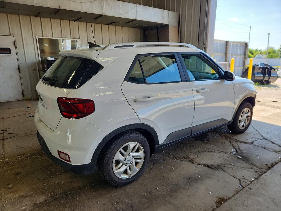 2020 HYUNDAI VENUE SEL 3