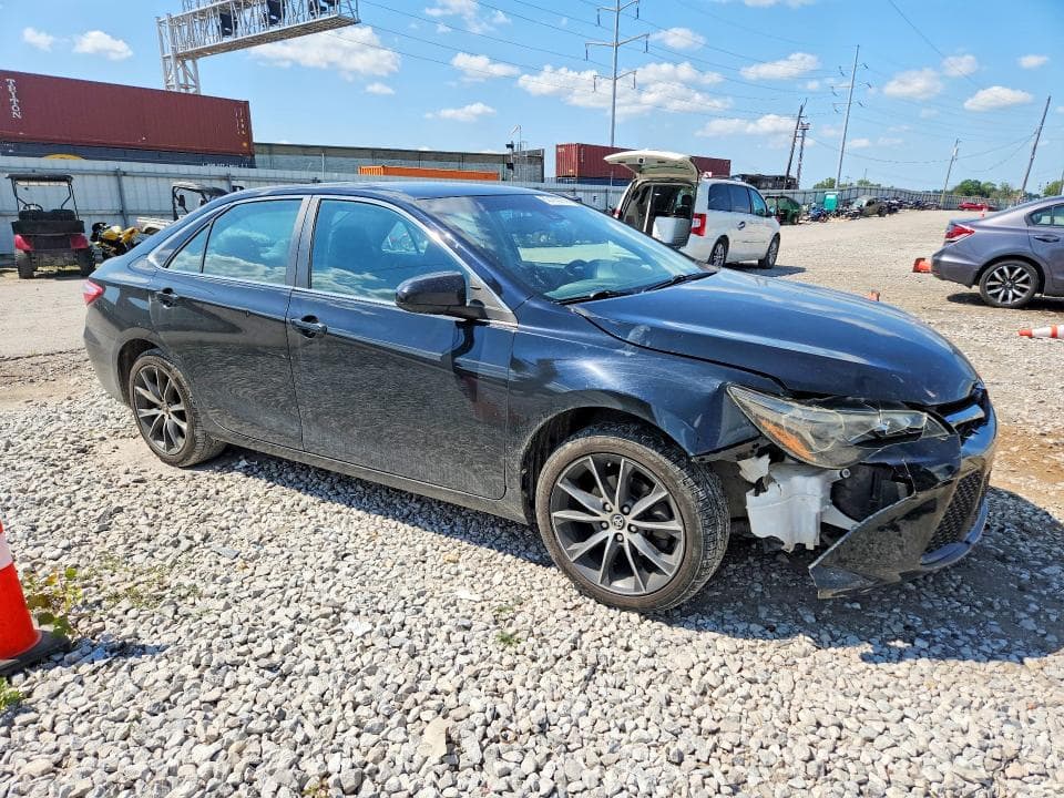 2017 TOYOTA CAMRY XSE V6 4