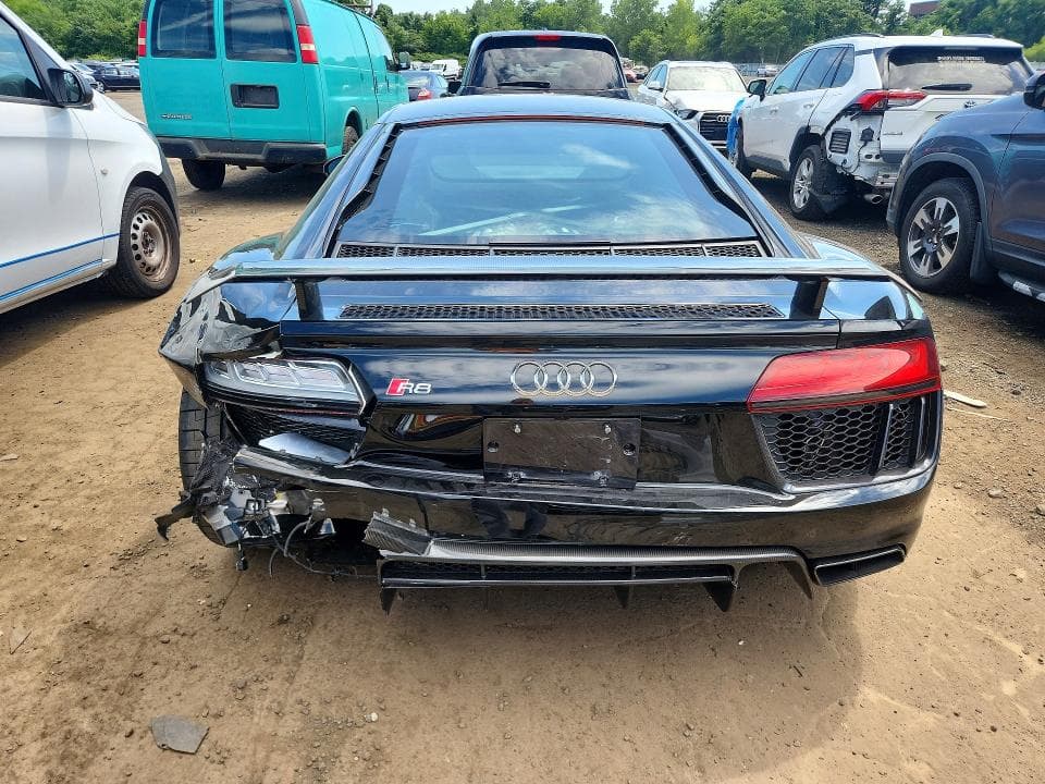 2018 AUDI R8 5.2 PLUS QUATTRO 6