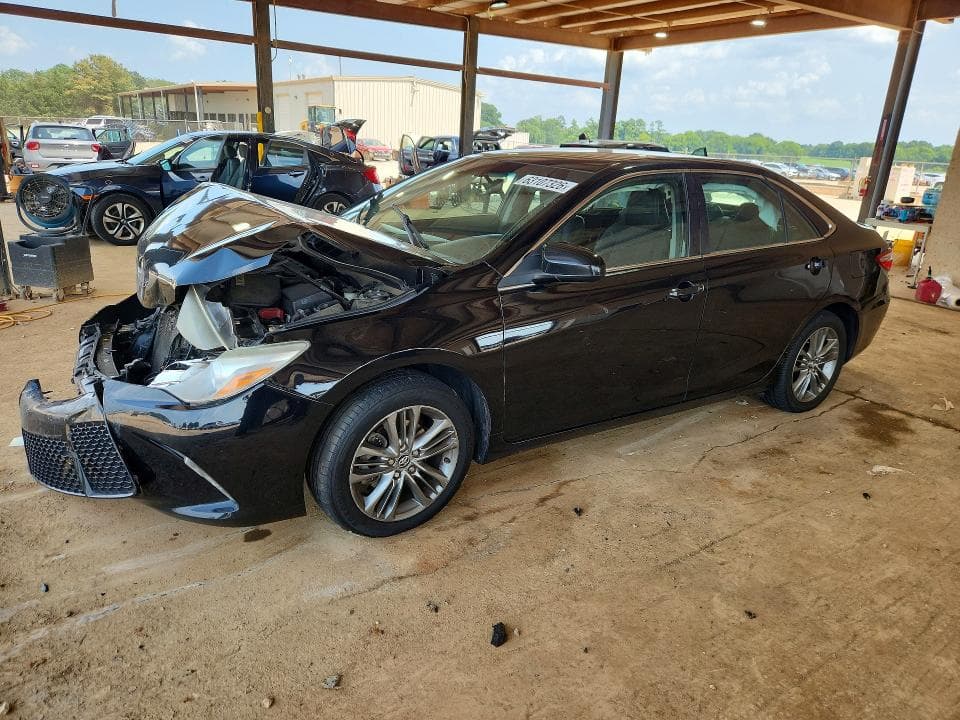 2017 TOYOTA CAMRY SE - 1