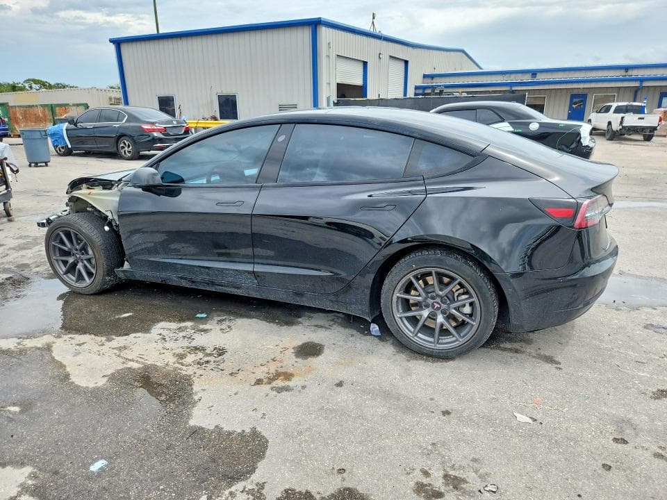 2022 TESLA MODEL 3 2