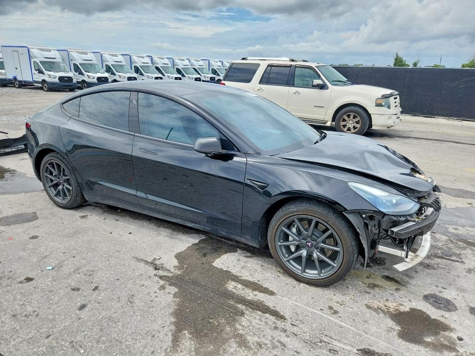 2022 TESLA MODEL 3 4