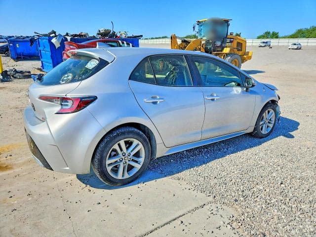 2019 TOYOTA COROLLA HATCHBACK SE 3