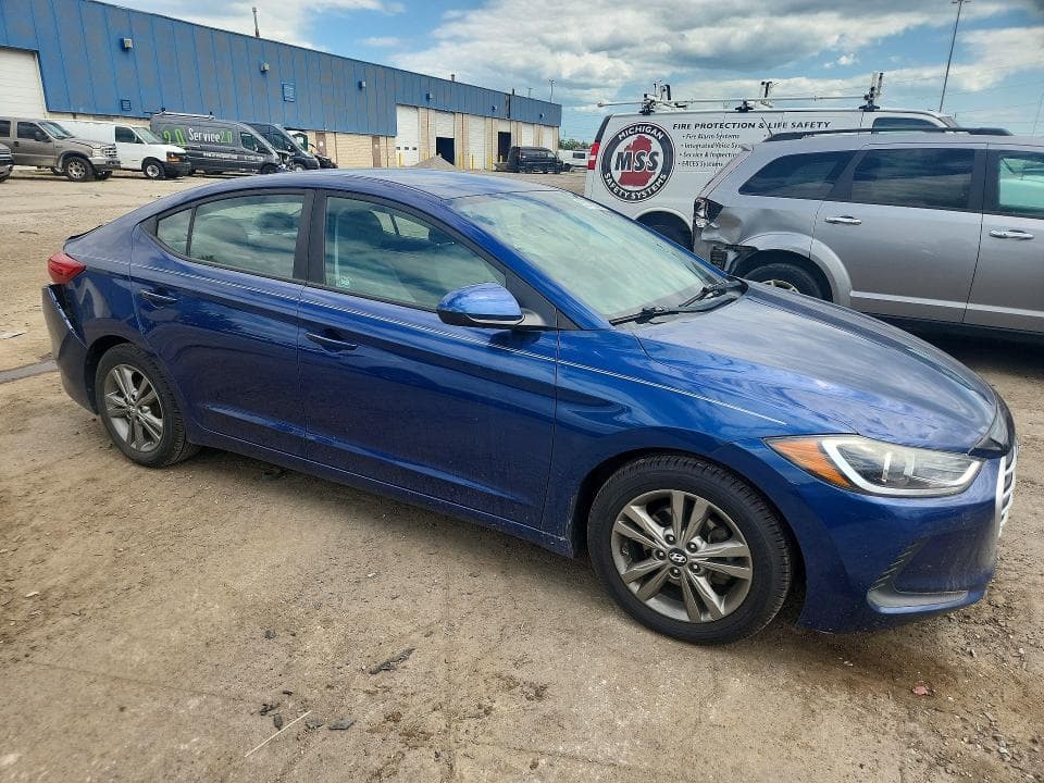 2017 HYUNDAI ELANTRA SE 4