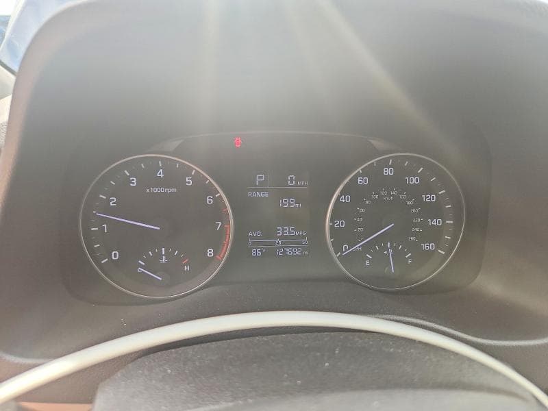 2017 HYUNDAI ELANTRA SE 9