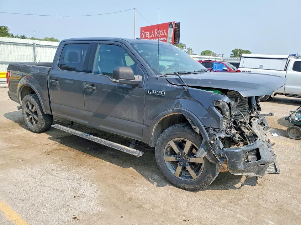 2017 FORD F150 SUPERCREW 4
