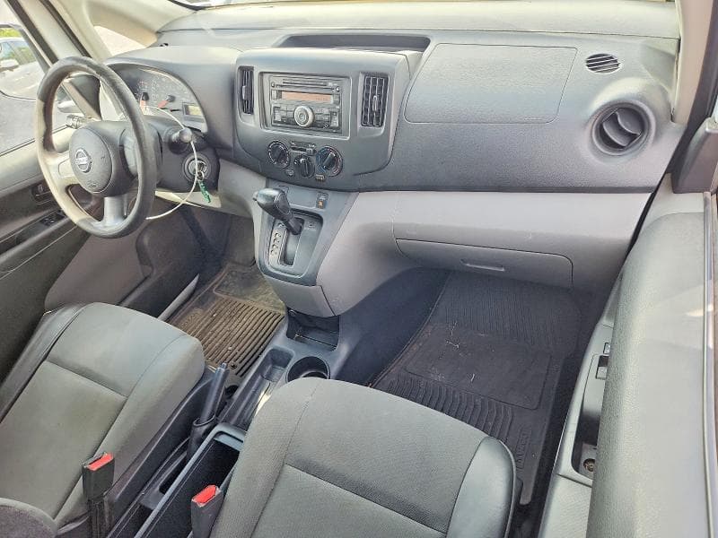 2017 NISSAN NV200 S 8