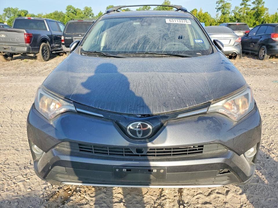 2018 TOYOTA RAV4 XLE 5