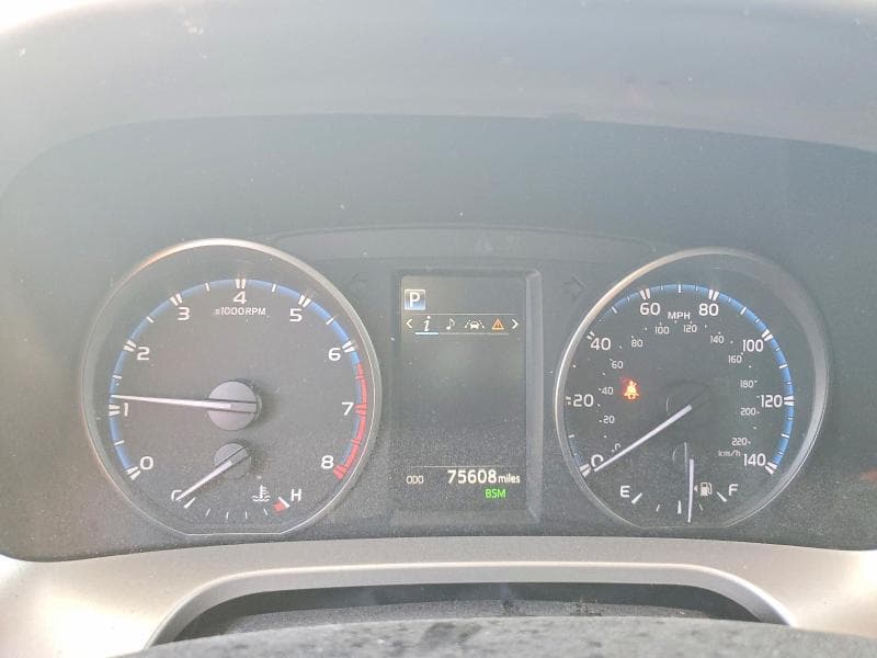 2018 TOYOTA RAV4 XLE 9