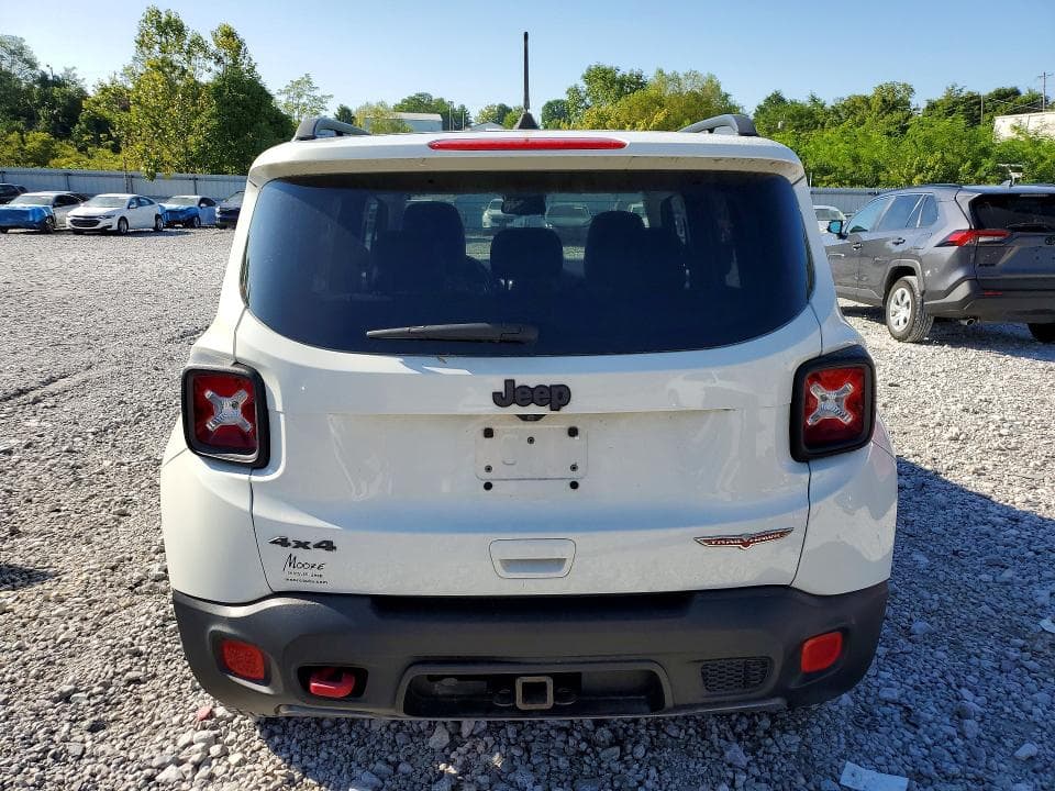 2018 JEEP RENEGADE TRAILHAWK 6