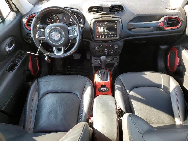 2018 JEEP RENEGADE TRAILHAWK 8