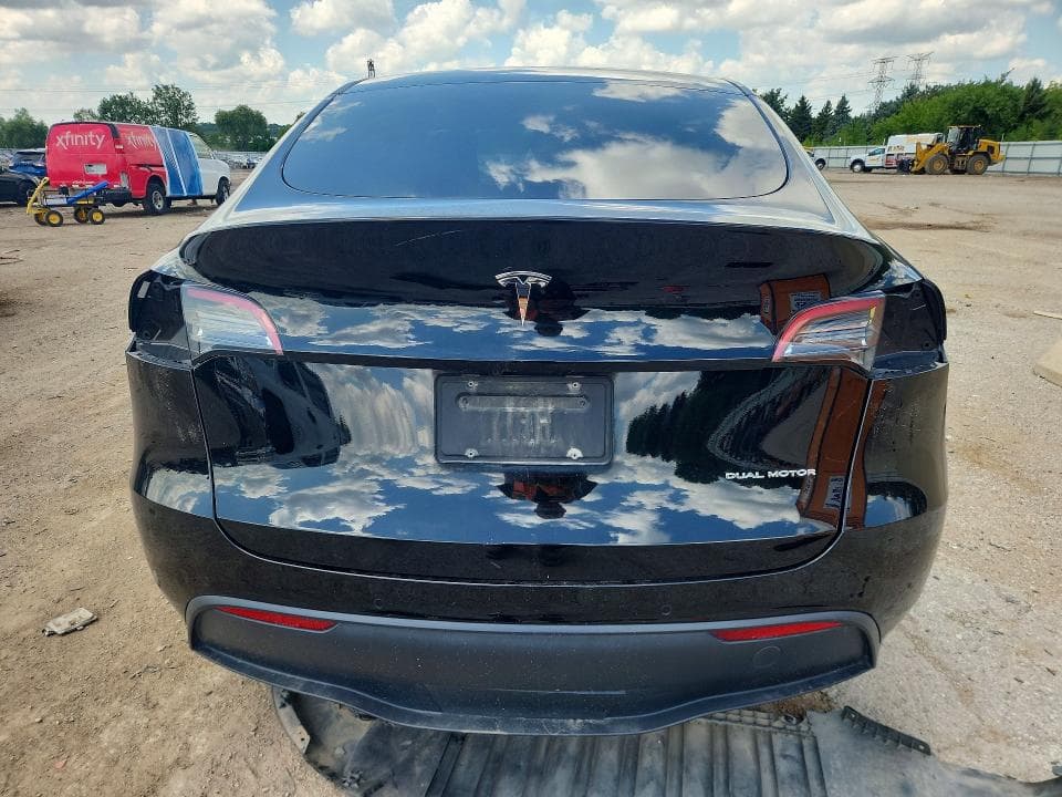 2022 TESLA MODEL Y 6