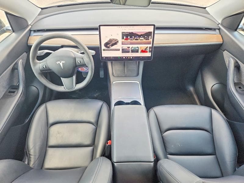 2022 TESLA MODEL Y 8