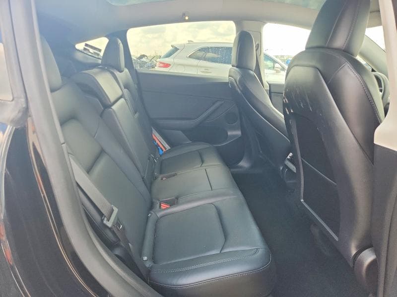 2022 TESLA MODEL Y 10