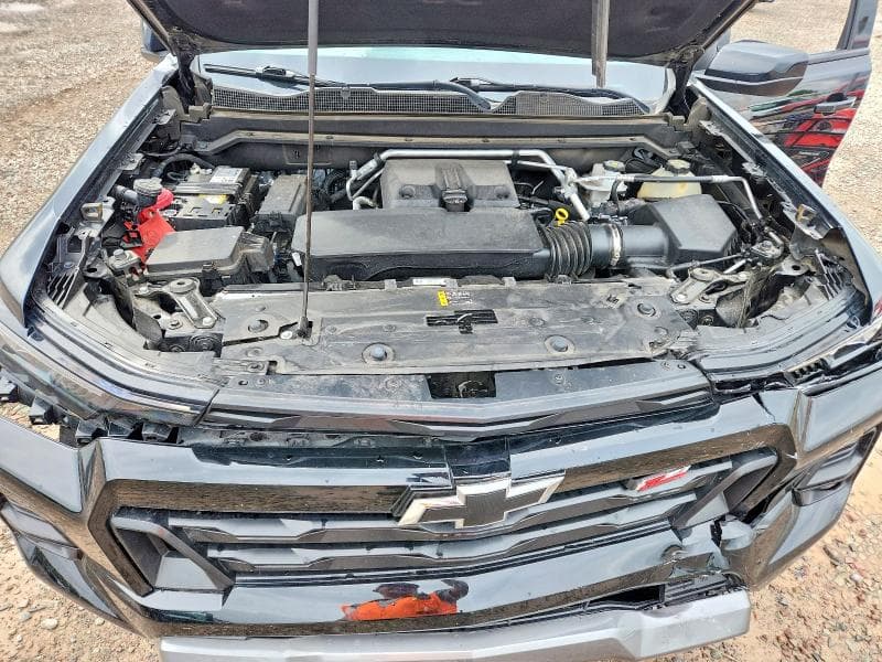 2024 CHEVROLET COLORADO Z71 11
