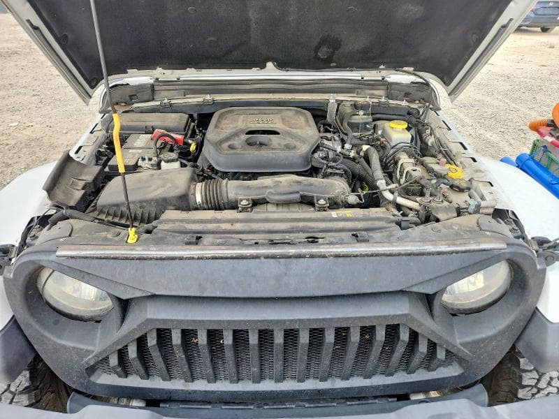 2019 JEEP WRANGLER UNLIMITED SAHARA 11