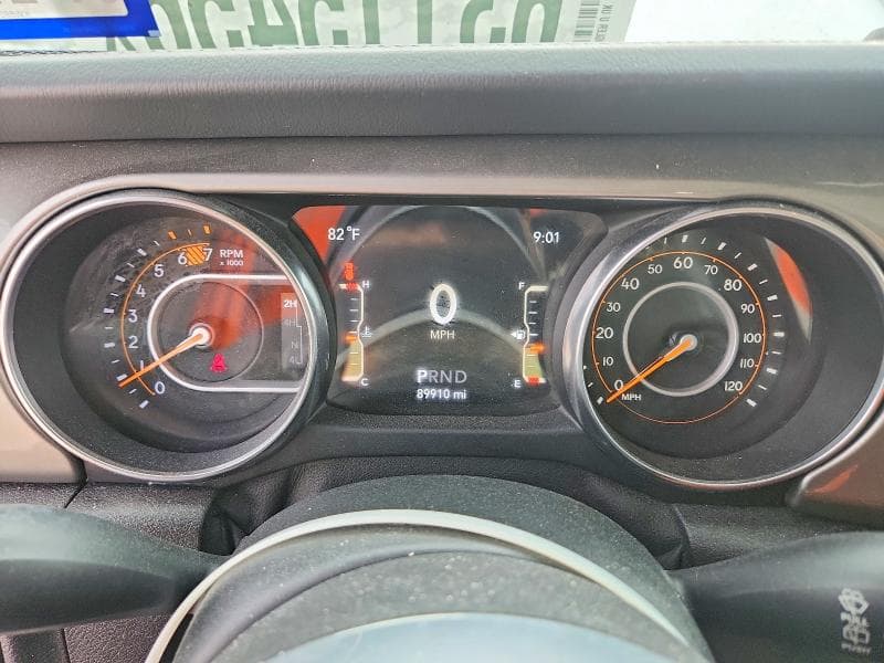2019 JEEP WRANGLER UNLIMITED SAHARA 9