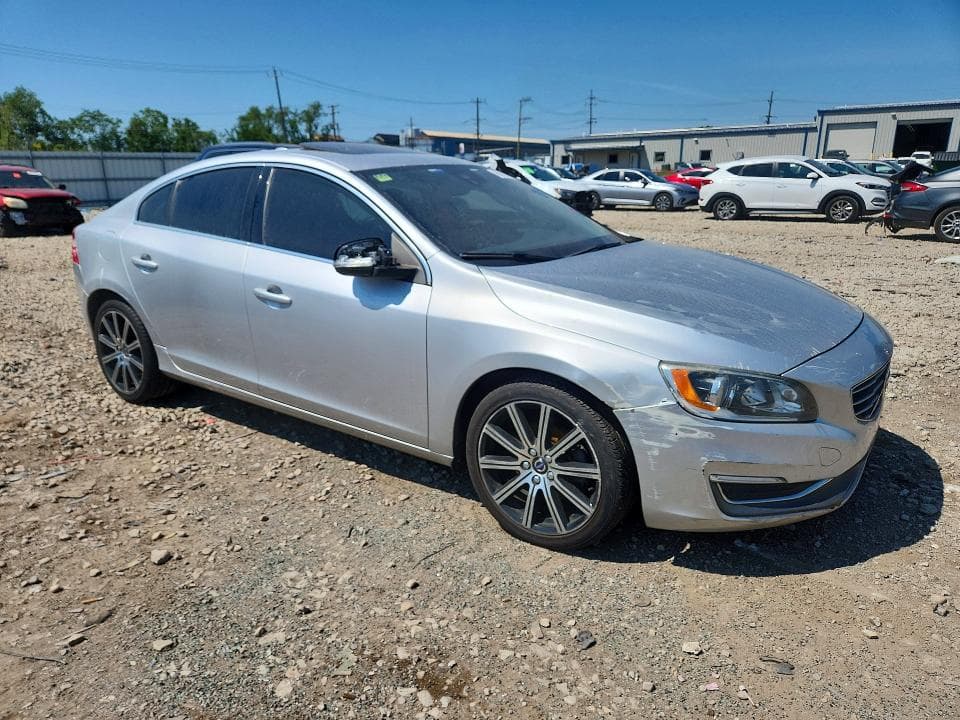2017 VOLVO S60 PREMIER 4
