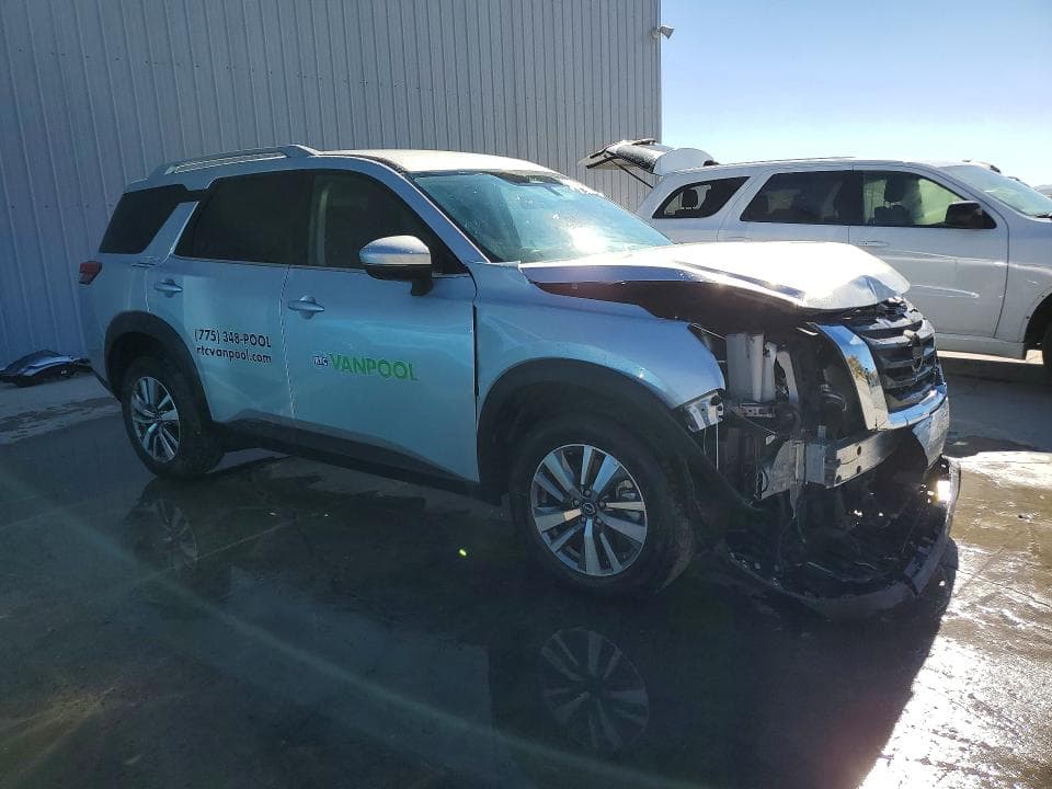 2025 NISSAN PATHFINDER SL 4