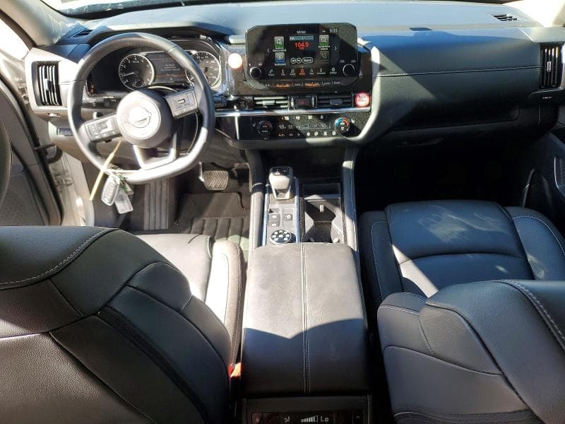 2025 NISSAN PATHFINDER SL 8