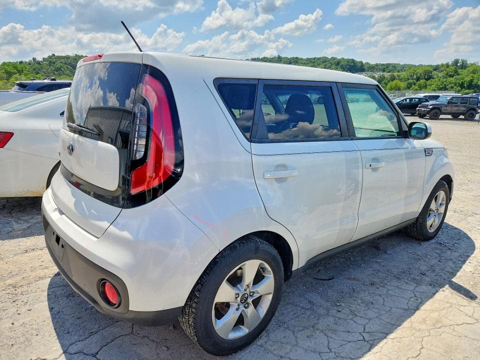 2018 KIA SOUL BASE 3