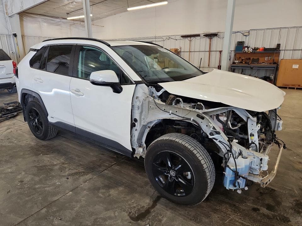 2021 TOYOTA RAV4 HYBRID XLE 4
