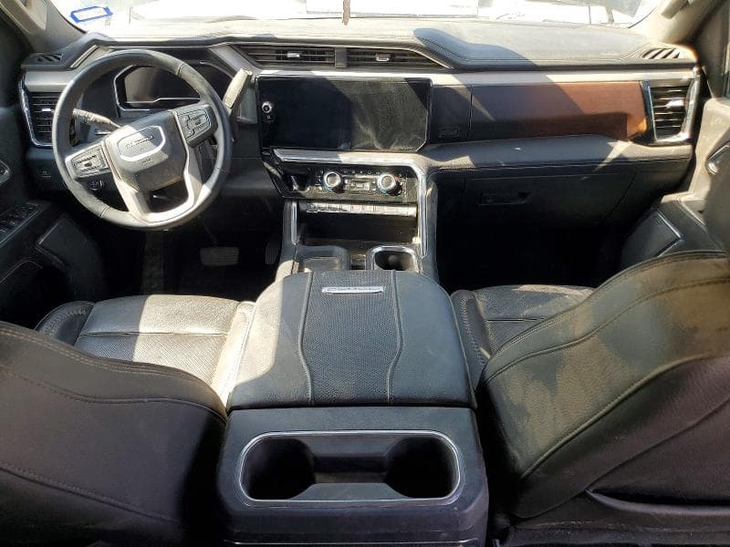2024 GMC SIERRA K2500 DENALI 8