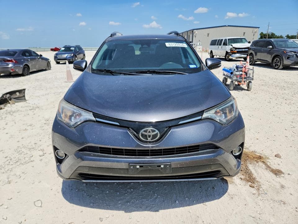 2018 TOYOTA RAV4 XLE 5