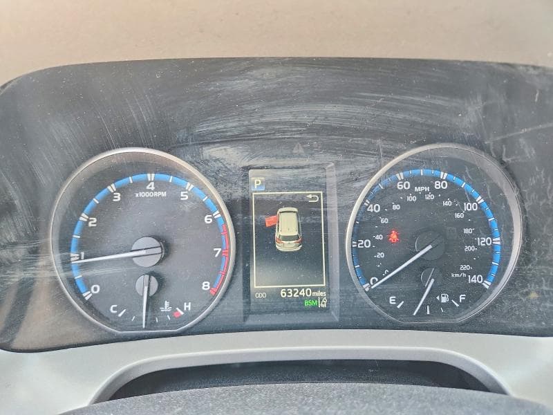 2018 TOYOTA RAV4 XLE 9