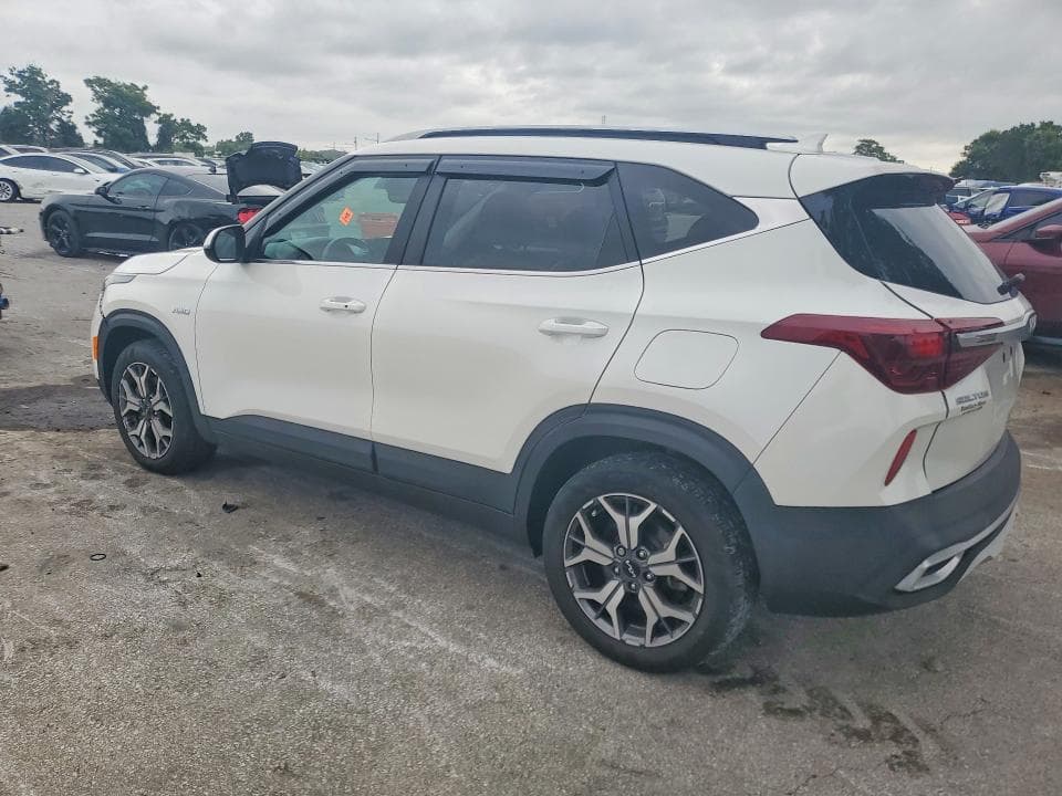 2022 KIA SELTOS EX 2