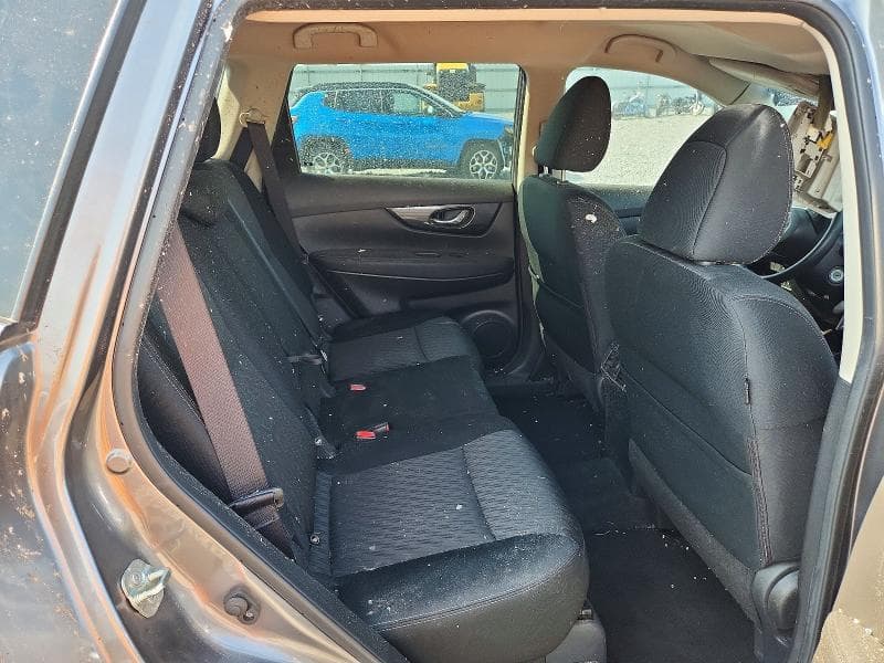 2018 NISSAN ROGUE S 11