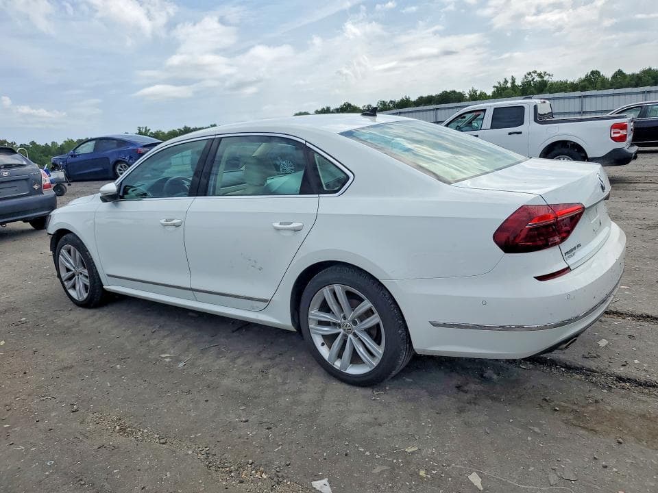 2018 VOLKSWAGEN PASSAT SEL PREMIUM 2