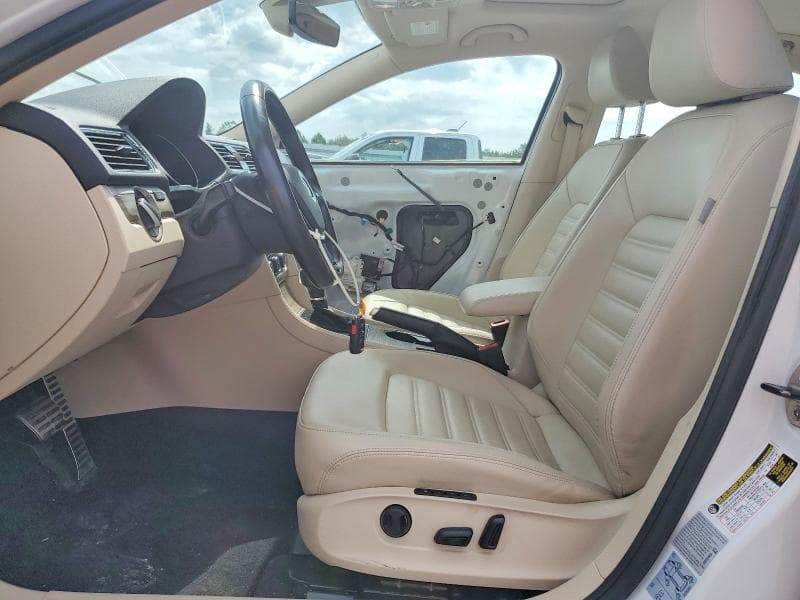 2018 VOLKSWAGEN PASSAT SEL PREMIUM 7