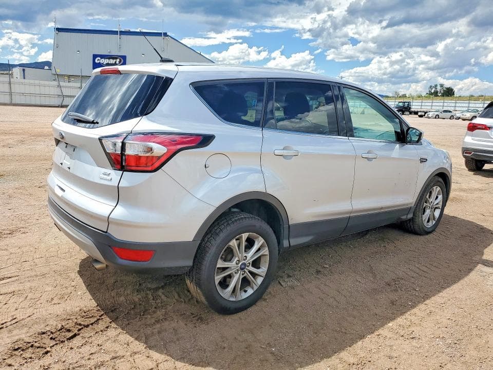 2017 FORD ESCAPE SE 3