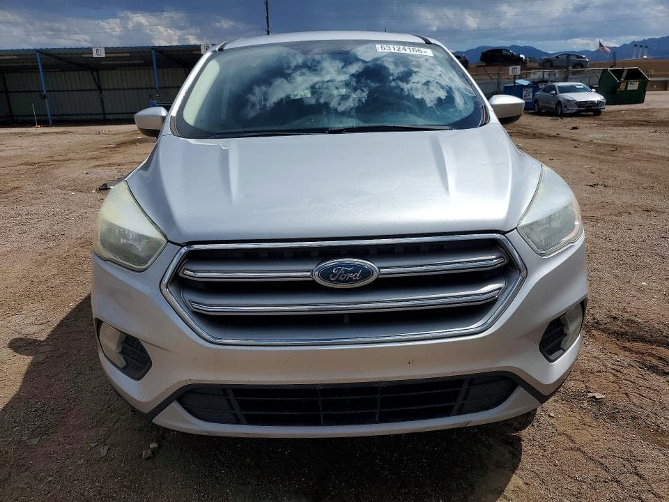 2017 FORD ESCAPE SE 5
