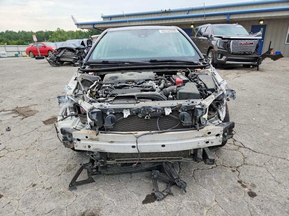 2018 TOYOTA CAMRY SE 5