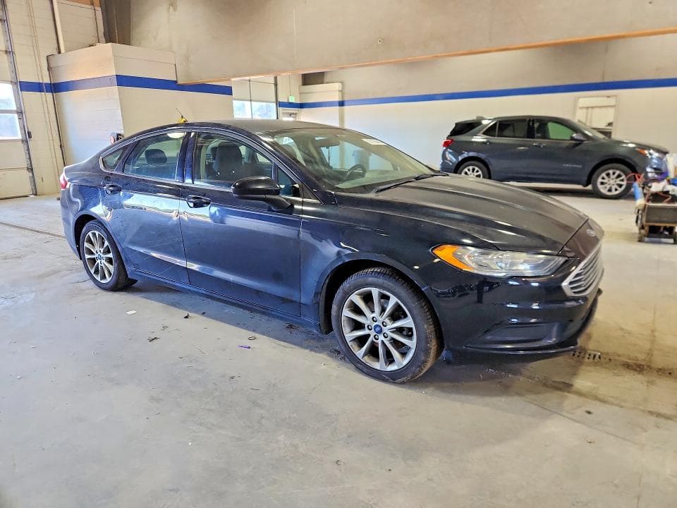 2017 FORD FUSION SE 4