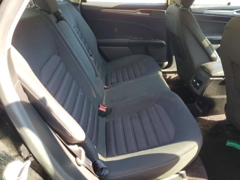 2017 FORD FUSION SE 10