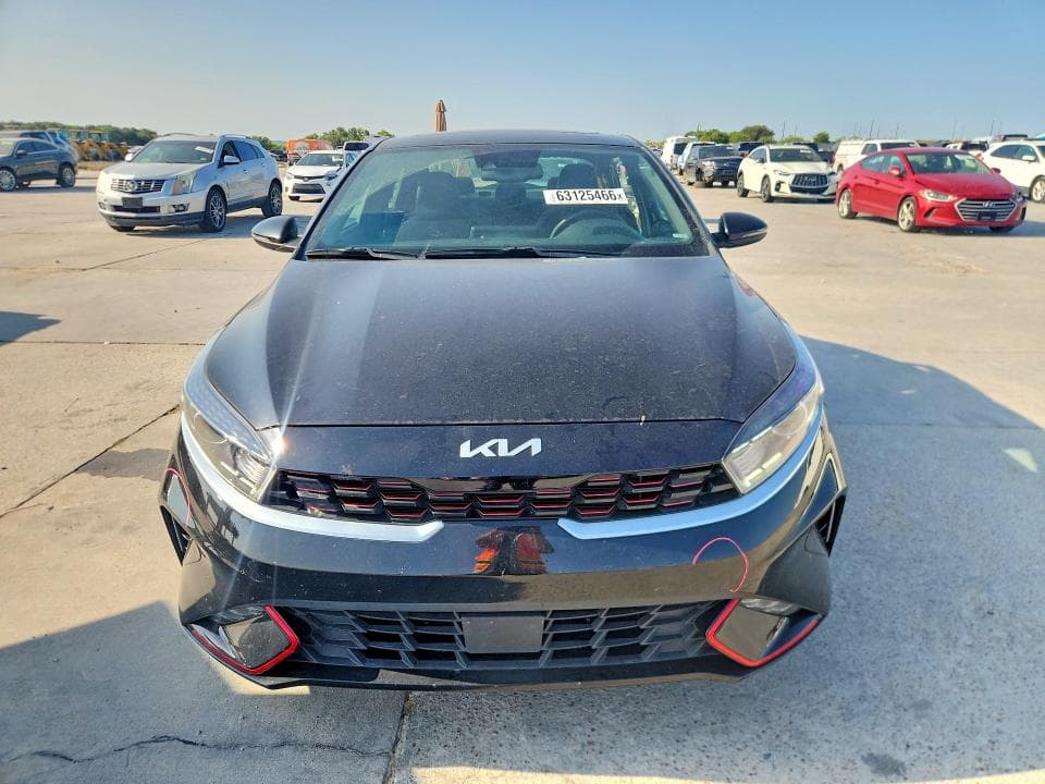 2023 KIA FORTE GT LINE 5