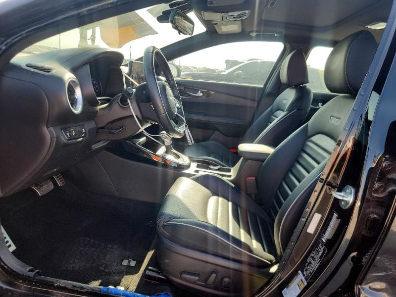 2023 KIA FORTE GT LINE 7