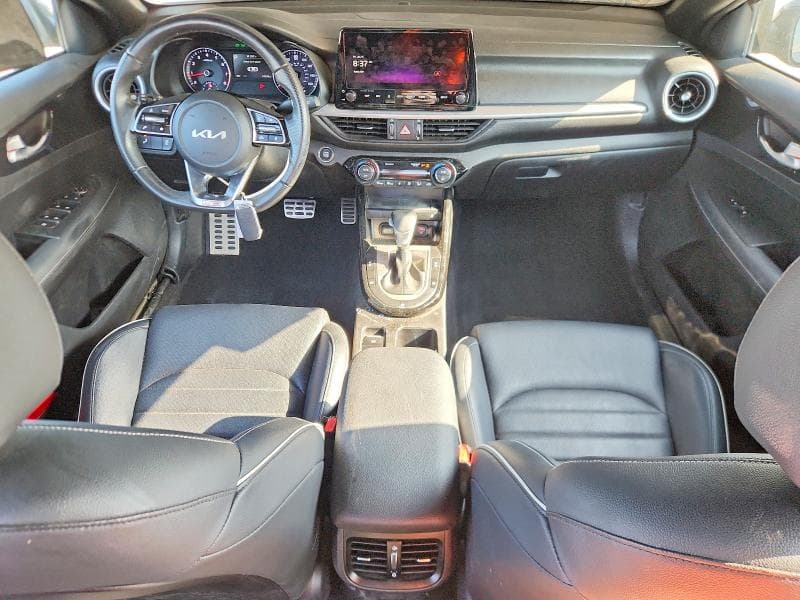 2023 KIA FORTE GT LINE 8