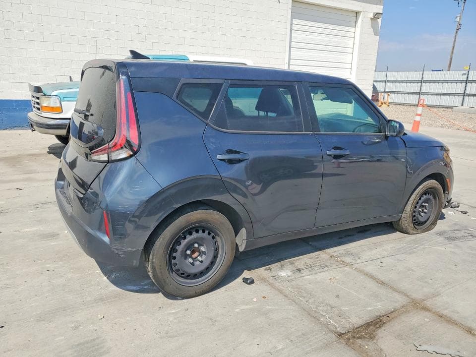 2025 KIA SOUL LX 3