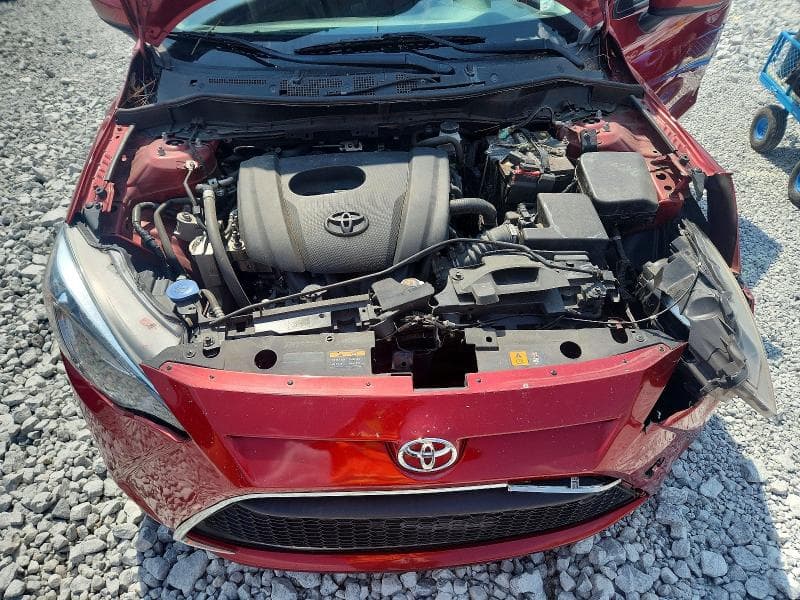 2020 TOYOTA YARIS LE 11