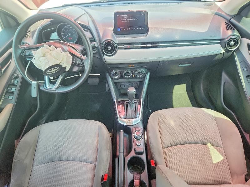 2020 TOYOTA YARIS LE 8